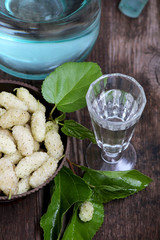 Mulberry alcoholic beverage