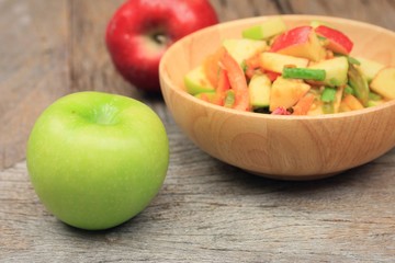 salad apple
