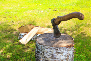 топор плотницкий