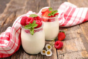 fresh yogurt and berry
