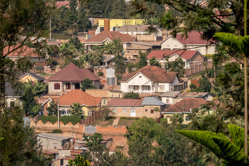 Fototapeta na wymiar Houses on the hills of Kigali