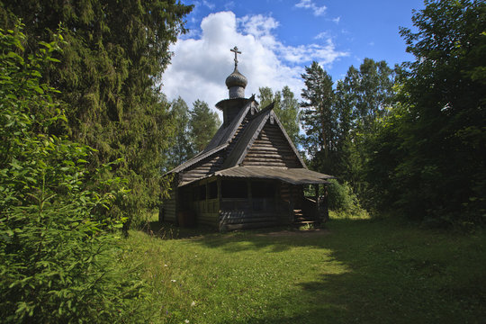 Знаменская церковь. Музей Василево. Тверская область.