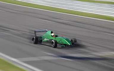  Bewegingsonscherpte van racewagen © Alexey Kuznetsov