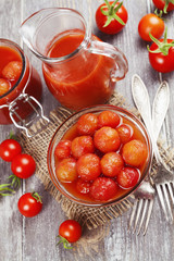Canned tomatoes in tomato juice