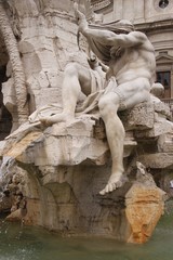 Fototapeta na wymiar Fontaine des quatre-fleuves, Place Navone à Rome, Italie 