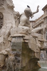 Fototapeta na wymiar Fontaine des quatre-fleuves, Place Navone à Rome, Italie 