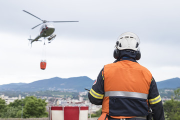 Elicottero antincendio