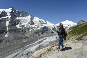 Obraz premium Wandern in den Hohen Tauern - Großglockner