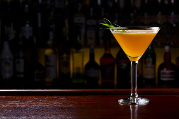 Peachy Lemonade Martini Cocktail - obrazy, fototapety, plakaty