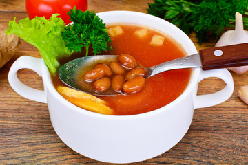 Soup with Tomato and Bean