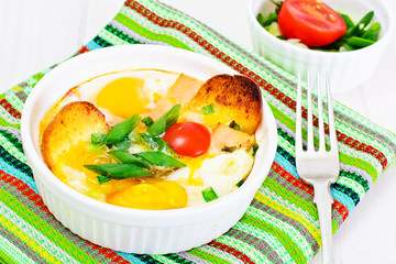 Kokot with Smoked Salmon, Chives and Croutons