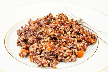 Pilaf with Meat, Carrots and Red Rice