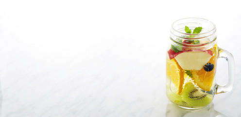 デトックスウォーター