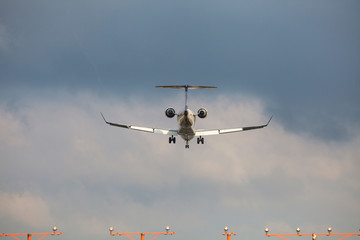 Landing airliner Bombardier CRJ-900