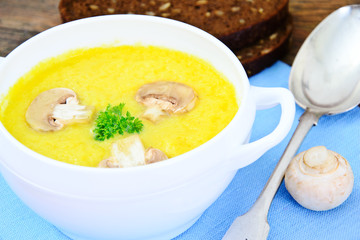 Puree Cream Soup of Zucchini with Mushrooms