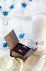 Fototapeta na wymiar edding rings and wedding accessories