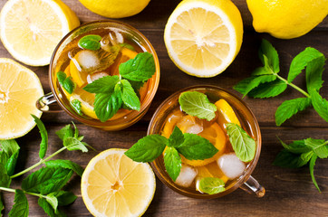 Cold tea with ice
