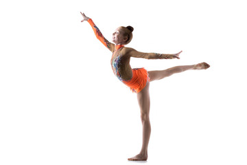 Obraz premium Teenage dancer girl working out