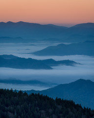Fototapeta na wymiar Smokies sunrSunrise from Clingmans Dome in Great Smoky Mountains National Park, Tennesseeise