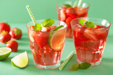 summer strawberry lemonade with lime and mint
