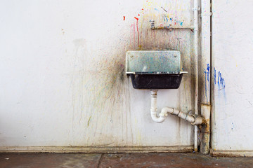 Dirty sink
