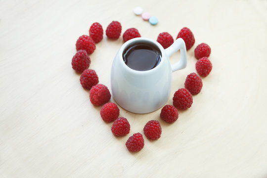 raspberry tea, tea with raspberry gives health
