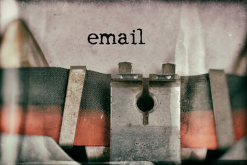 Old Typewriter writting email