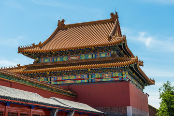 Fototapeta na wymiar the forbidden city on the hall of roof structure, the highest level of ancient architectural style in China.