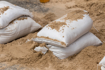 Sandsäcke zum Hochwasserschutz