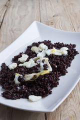 Rice black with egg