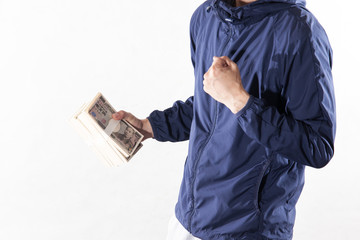 札束を持つ男性・白バック © hanack