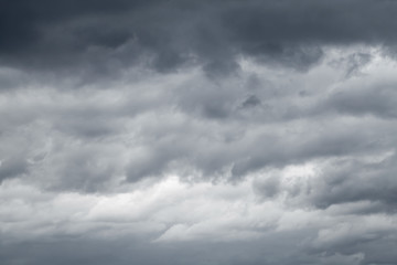 Obraz premium Dark sky with blue gray stormy clouds