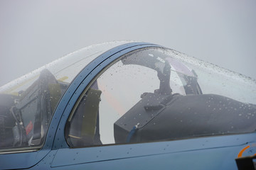 Fototapeta na wymiar cockpit avion de chasse