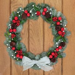 Fototapeta na wymiar Christmas Spruce Fir Wreath