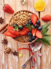 bowl of granola with berries 