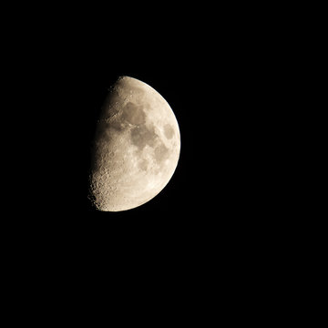 Moon, moon phase 13.06.2016, crescent moon