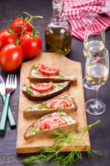 sandwich with tomatoes