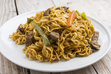 Noodles and vegetables