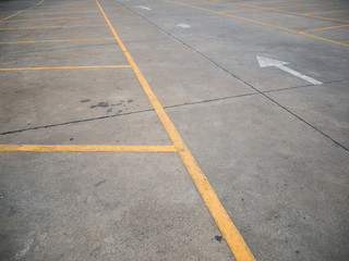 Empty parking lot © Kwangmoozaa