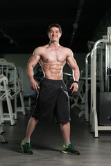 Plakat Portrait Of A Physically Fit Muscular Young Man