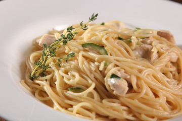 Pasta with chicken and Zucchini