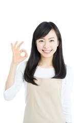 OKのジェスチャーをする女性