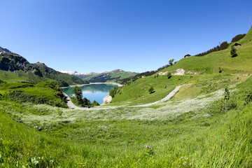 Fototapeta na wymiar barrage du Cormet de Roselend