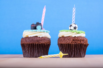 Delicious cupcakes on table