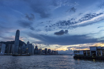Naklejka premium Sunset over Victoria Habour in Hong Kong