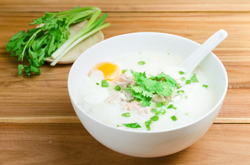 rice gruel with minced pork and egg