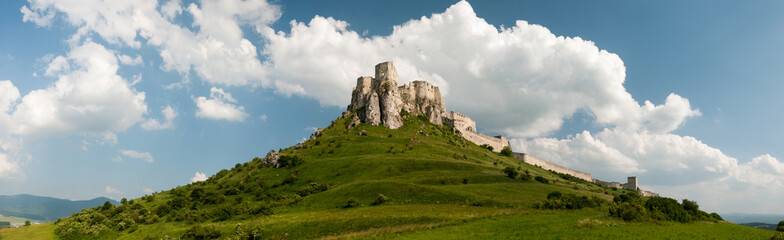 Fototapeta na wymiar Spis castle - Unesco heritage