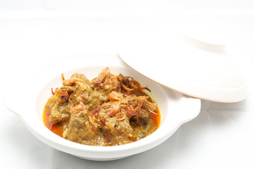 Beef Curry with sprinkled onion fry
