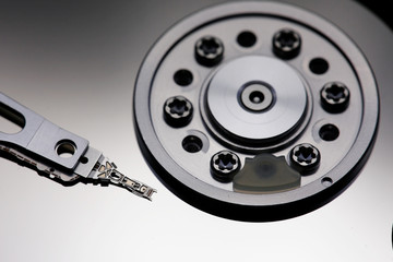 Computer hard drive data storage technology