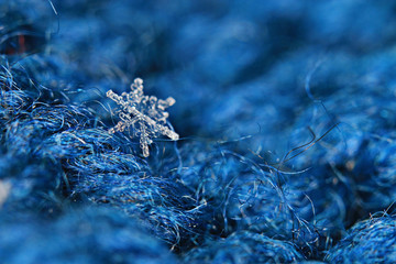 Natural snowflake blue background
